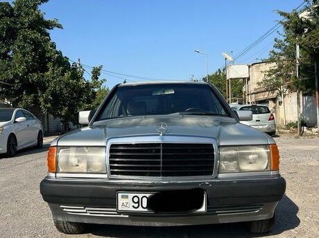 Mercedes 190 1990