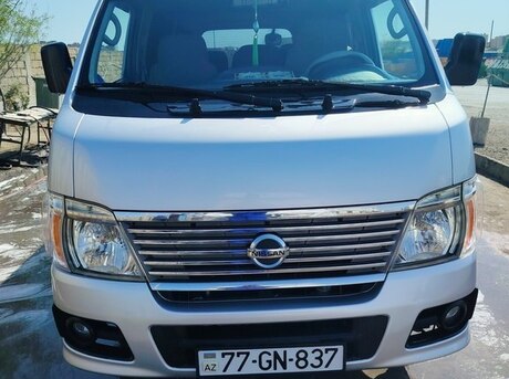 Nissan Urvan 2008