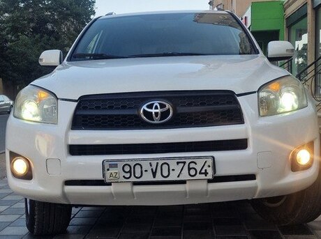 Toyota RAV4 2009