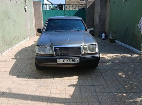 Mercedes E 300 d 1993