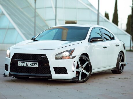 Nissan Maxima