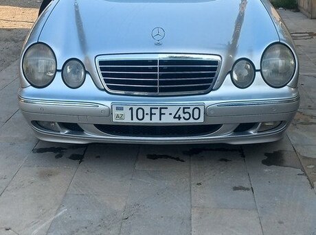 Mercedes E 240 2001