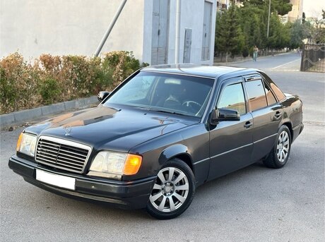 Mercedes E 220 1993