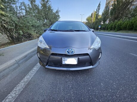 Toyota Prius C 2012