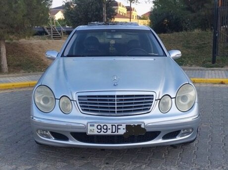 Mercedes E 240 2002