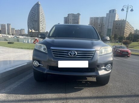 Toyota RAV4 2012