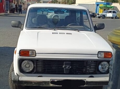 LADA (VAZ) Niva 2009