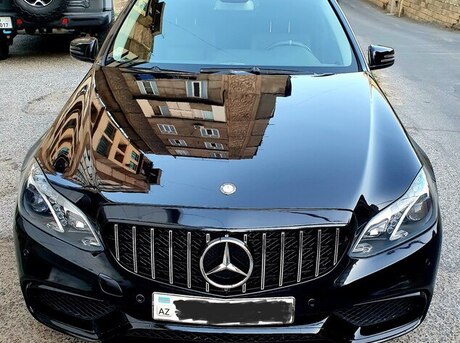 Mercedes E 200