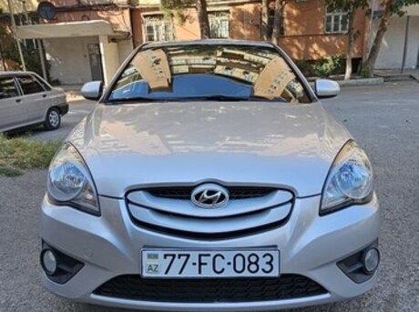 Hyundai Verna 2010