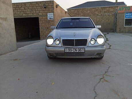 Mercedes E 220 d 1998
