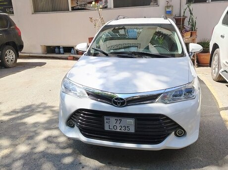 Toyota Corolla Fielder 2015