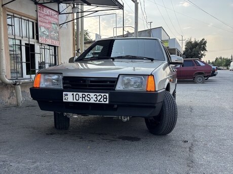 LADA (VAZ) 21099 2000