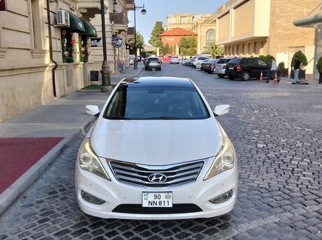 Hyundai Azera 2012