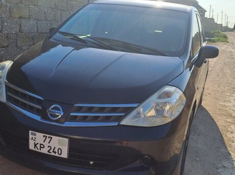 Nissan Tiida 2012