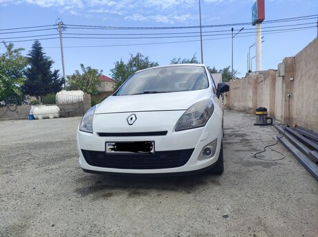 Renault Grand Scenic 2011