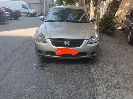Nissan Altima