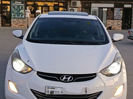 Hyundai Elantra 2011