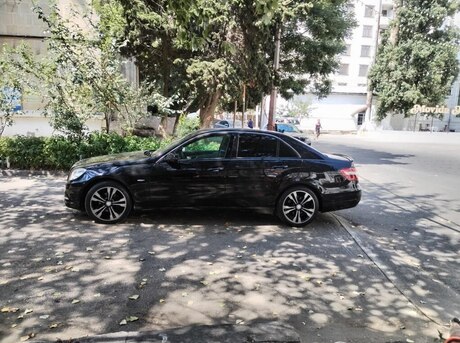 Mercedes E 220 d 2011