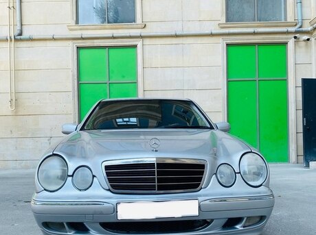 Mercedes E 220 d 2000