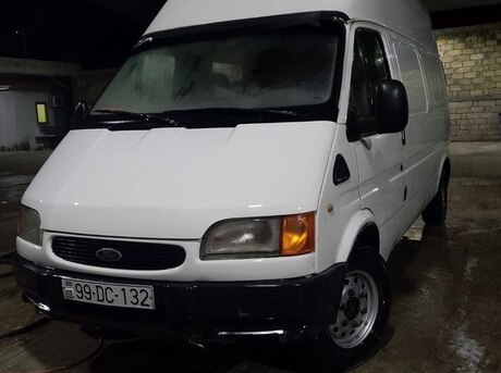Ford Transit 2000