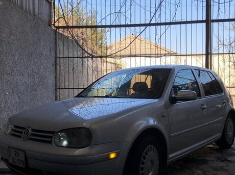 Volkswagen Golf 2002