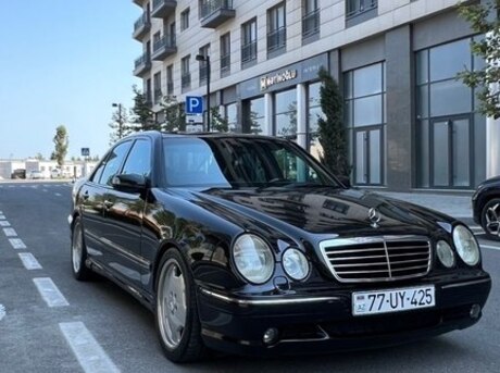 Mercedes E 55 AMG