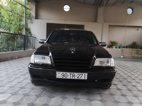 Mercedes C 240