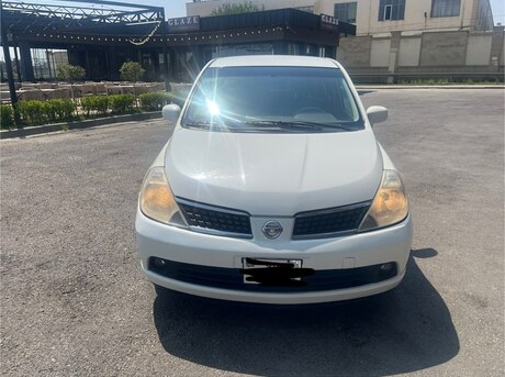 Nissan Tiida 2008
