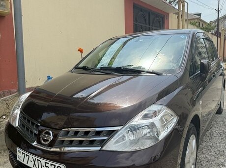 Nissan Tiida 2011