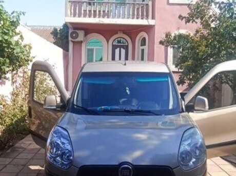 Fiat Doblo 2010