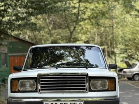 LADA (VAZ) 2107 2000