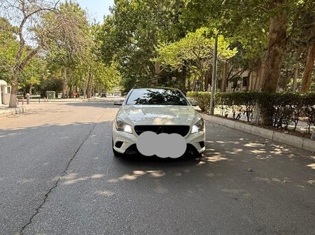 Mercedes  2015