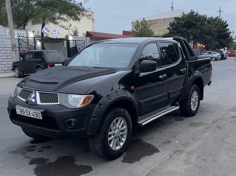 Mitsubishi L200 2014