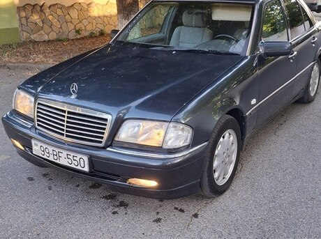Mercedes C 240