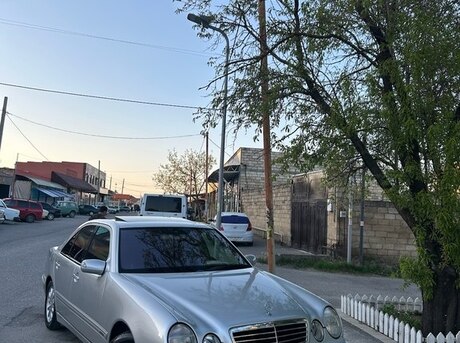 Mercedes E 320 2000