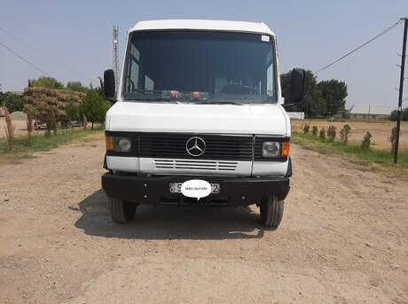 Mercedes 609 D 1992