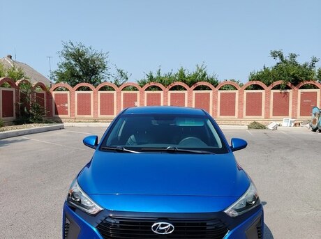 Hyundai IONIQ