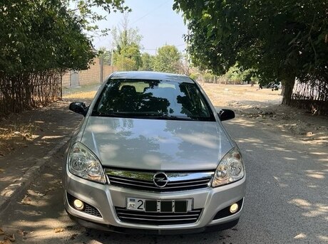 Opel Astra 2008