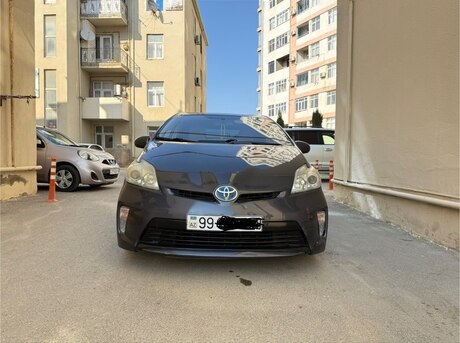 Toyota Prius 2012