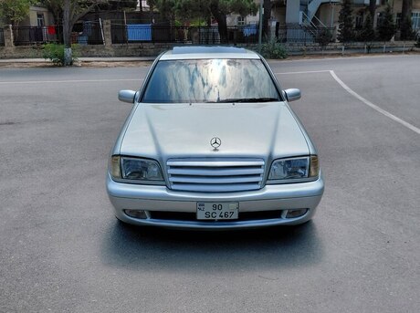 Mercedes C 280
