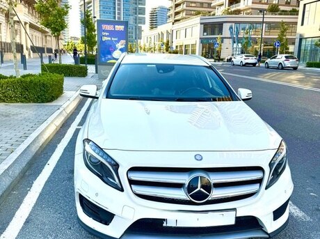 Mercedes GLA 200 2015