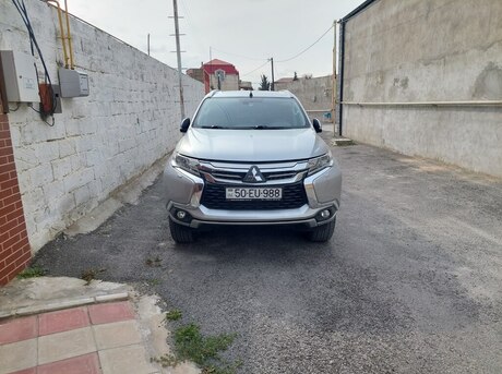 Mitsubishi Pajero Sport