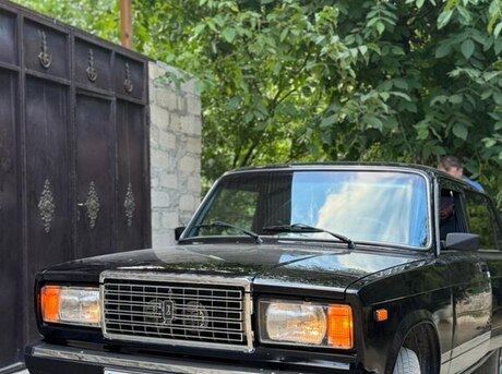 LADA (VAZ) 2107 2010