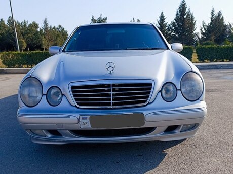 Mercedes E 220 d 2000