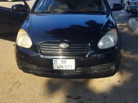 Hyundai Accent 2010