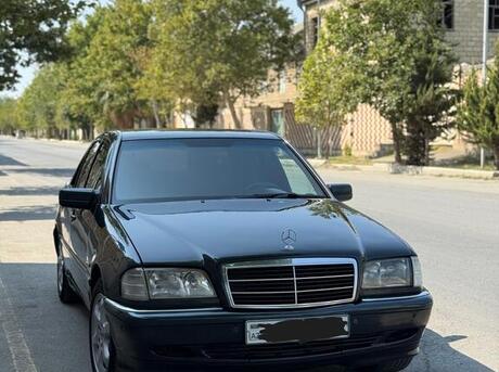 Mercedes C 220
