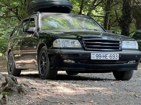 Mercedes C 240