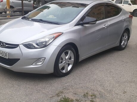 Hyundai Elantra 2012