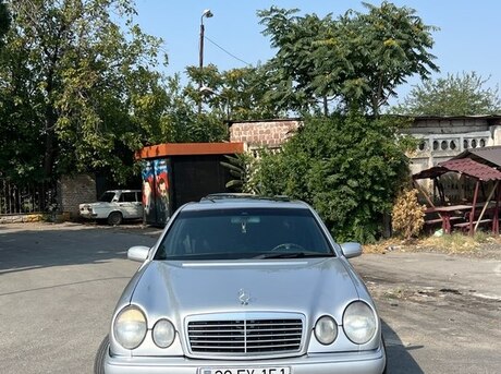 Mercedes E 220 d 1998