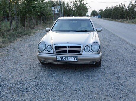 Mercedes E 240 1999